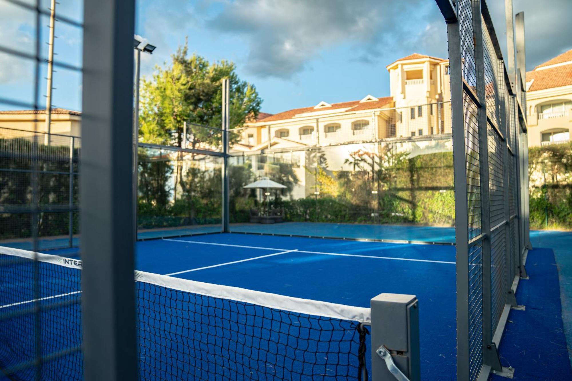 Hotel La Cigale Tabarka Zewnętrze zdjęcie A paddle tennis court